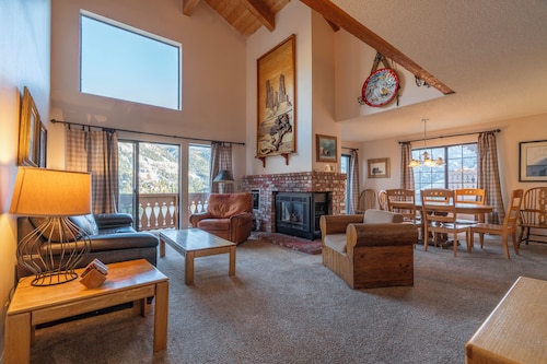 Interlaken #9 3 BR+loft, 3Bath