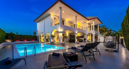 Modern 4 Bedrooms Pool Villa - VY