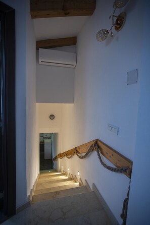 Interior - Brownhouse Apartment (Brasov)