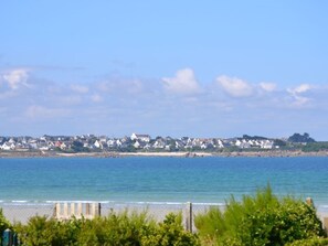 Am Strand, Liegestühle, Strandtücher