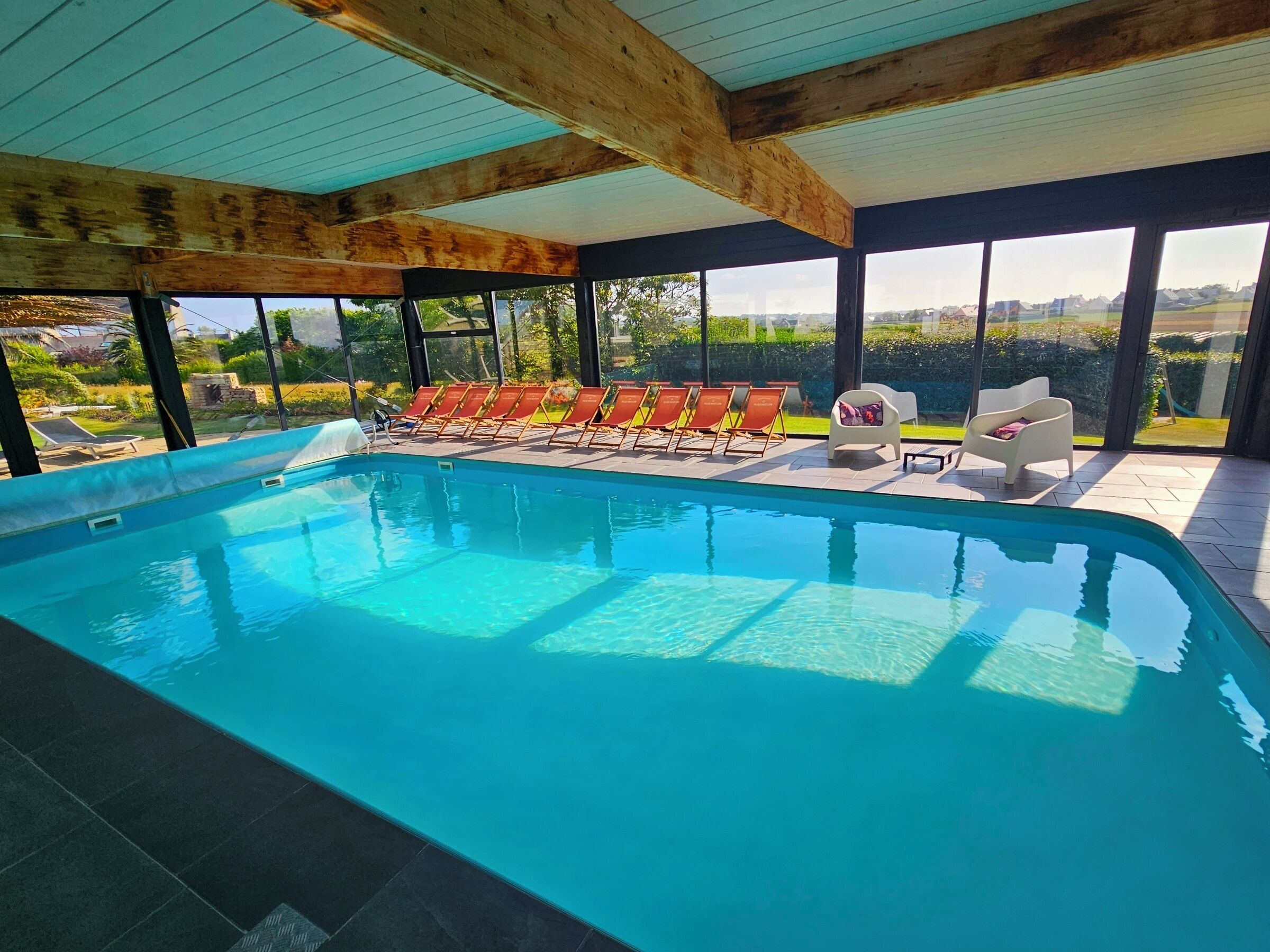 Piscine couverte, piscine chauffée
