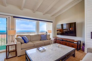 Älytelevisio, takka, pöytätennispöytä