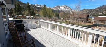 1. 6月の山から5マイル。 6月とGull Lake Marinaの両方に歩いてください。