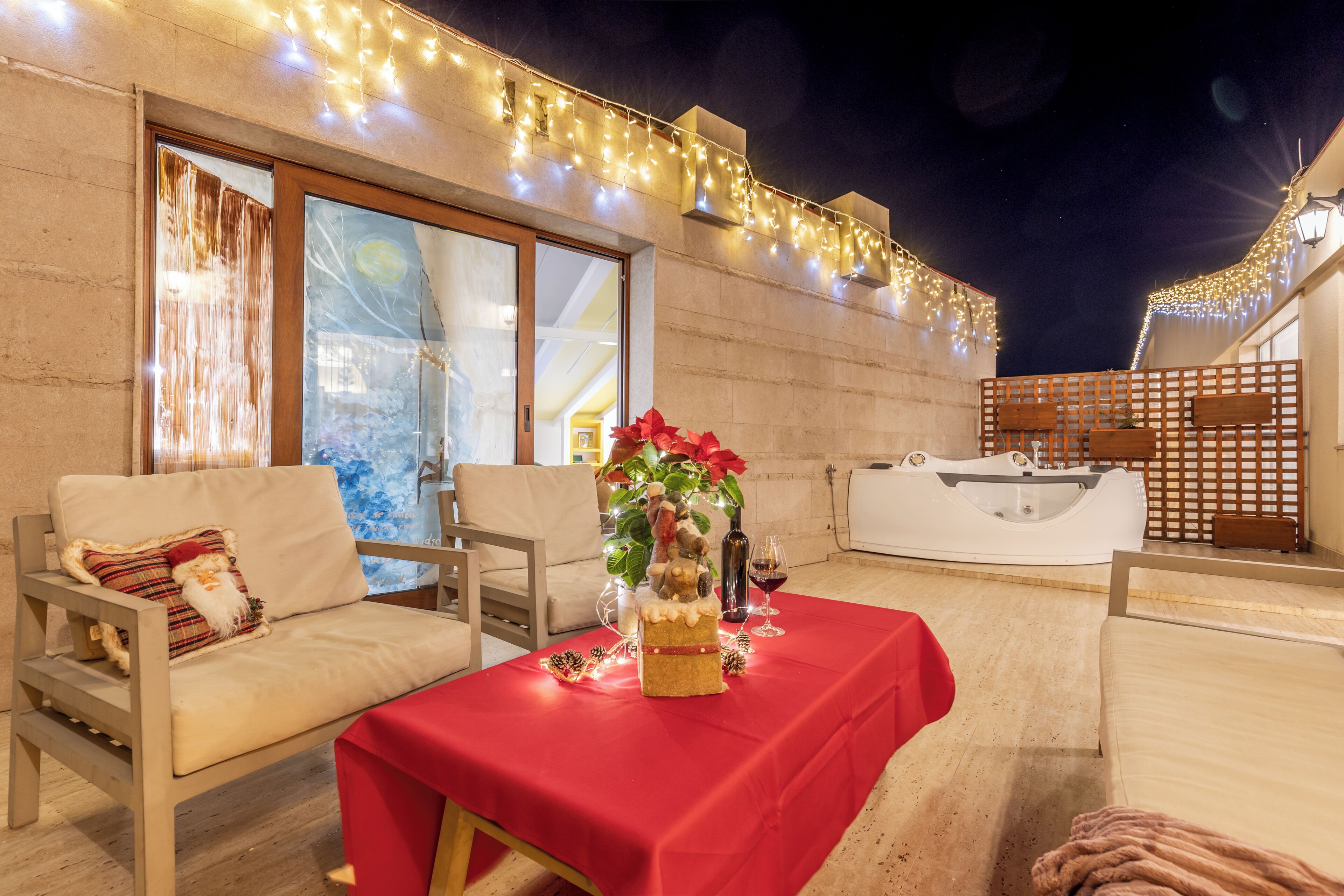 Deluxe Apartment, 2 Bedrooms, Jetted Tub, Sea View | Terrace/patio