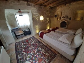 Een strijkplank/strijkijzer, gratis wifi, beddengoed