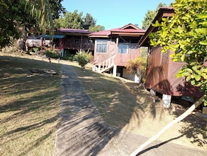 Desk, iron/ironing board, rollaway beds - Johan's Place (Tioman Island)