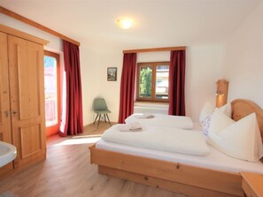 8 Schlafzimmer, WLAN