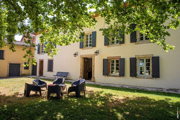 Terrace/patio - CHARMING HOUSE - QUIET - GARDEN - 250m2 (Aussac)