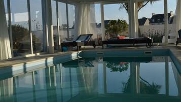 Piscine couverte, piscine chauffée