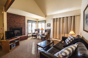 Smart TV, fireplace, table football