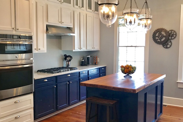 KĂŒhlschrank, Mikrowelle, Ofen, Herdplatte