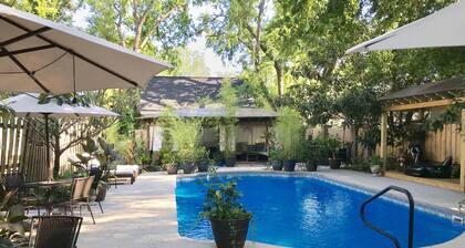 Kauniisti restauroitu koti Wilmingtonin historiallisella alueella, jossa on uima-allas