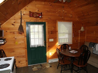 Cabina de la orilla del río Delaware rama oeste