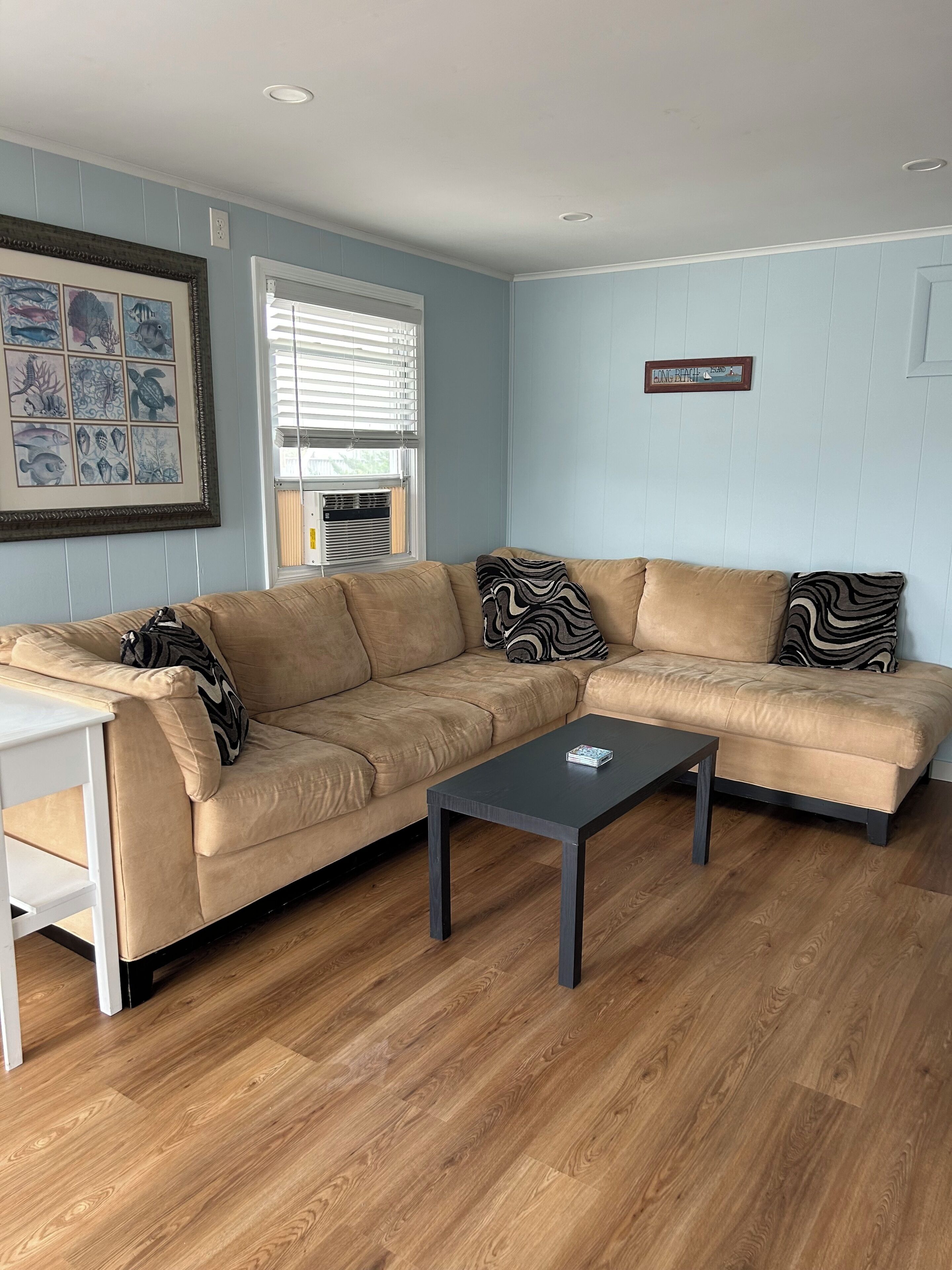 Oceanside Duplex, 7 Houses To Beach; 2nd Floor - Beach Haven, NJ