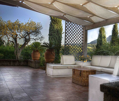 SARKEEP - Villa immersed in the Taurasi vineyards