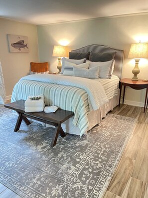 3 habitaciones, tabla de planchar con plancha, wifi y ropa de cama 