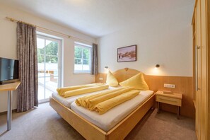 2 quartos, cofres nos quartos, Wi-Fi, roupa de cama