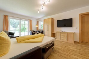 3 chambres, coffres-forts dans les chambres, Wi-Fi, draps fournis