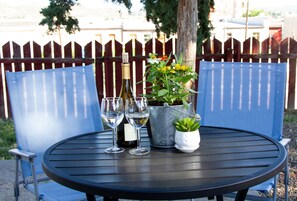 تناول الطعام بالخارج