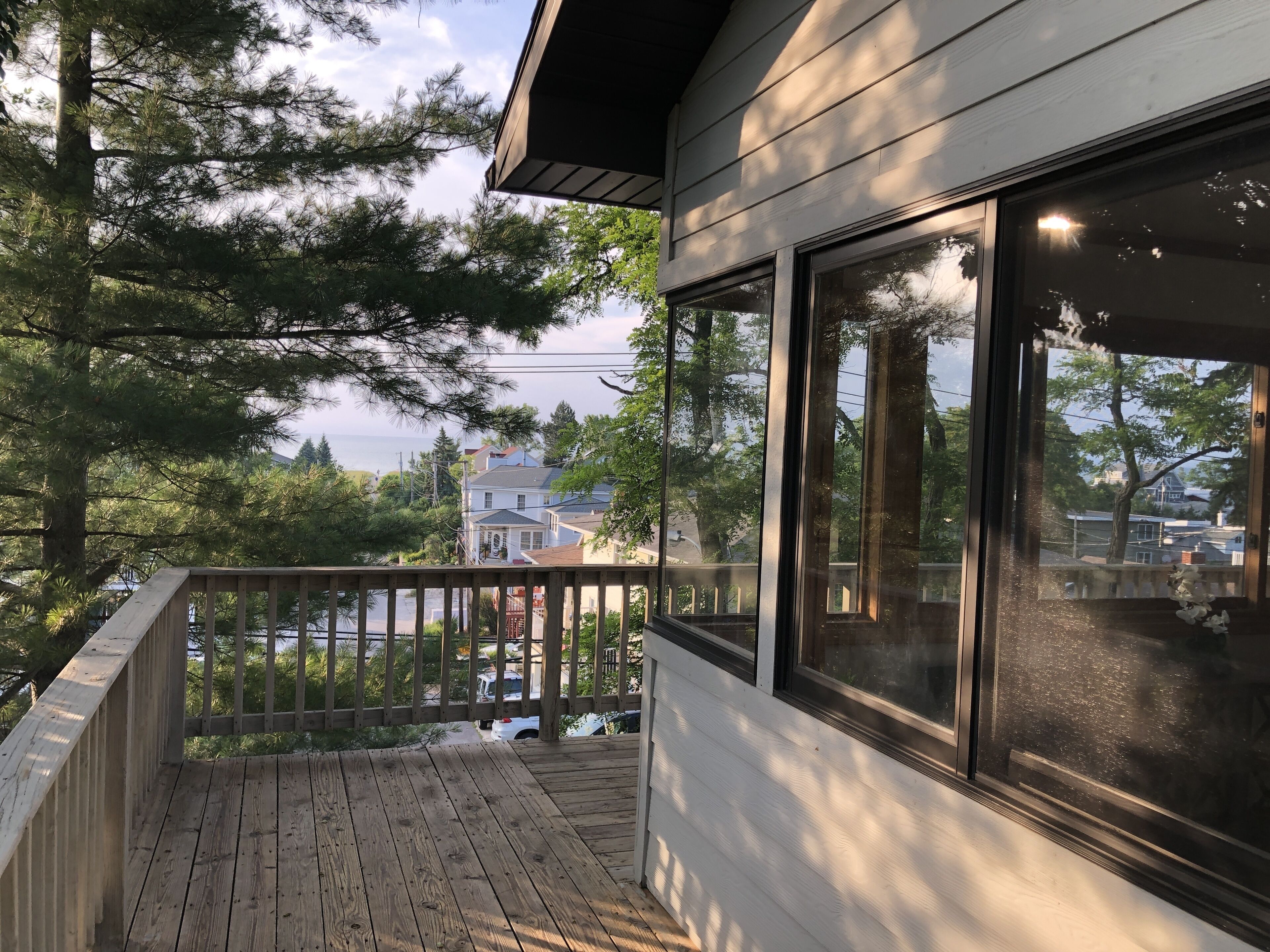 Lakeview House with parking