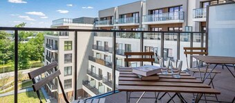 Moderne Wohnung in Wrocław | Balkon, Parkplatz