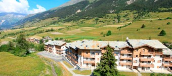 Amplio apartamento para 6 personas a pie de pistas con terraza y parking en Val-Cenis