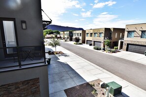 Terrace/patio - Entrada at Moab 623 | Townies | Pool/Spa | Garage | Same Day Booking (Moab)