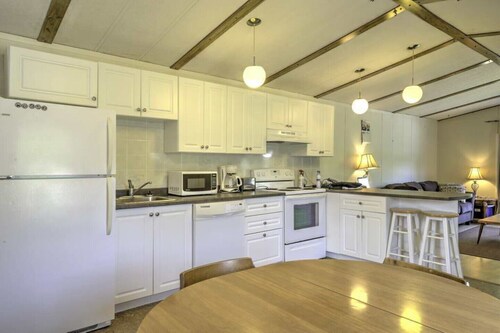 Spacious 2 BR Cottage Near Cavendish
Inn The Woods Cottages PEI - Cottage 4