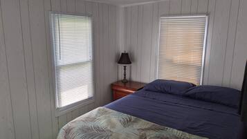 4 bedrooms, WiFi, bed sheets, wheelchair access
