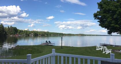 Waterfront Mökki Calabogien järvellä!