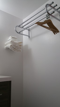 Baño. Thunder Bird Motel