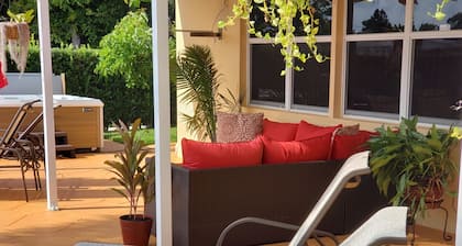 ParadisePlace (4bdm / 3 brm avec bain Ă remous et jacuzzi