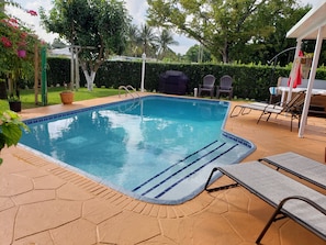 Piscine extérieure, piscine chauffée