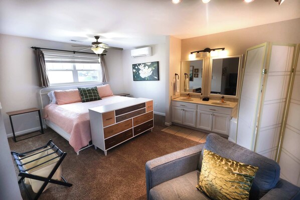 Unclassified image, 1 of 77, button