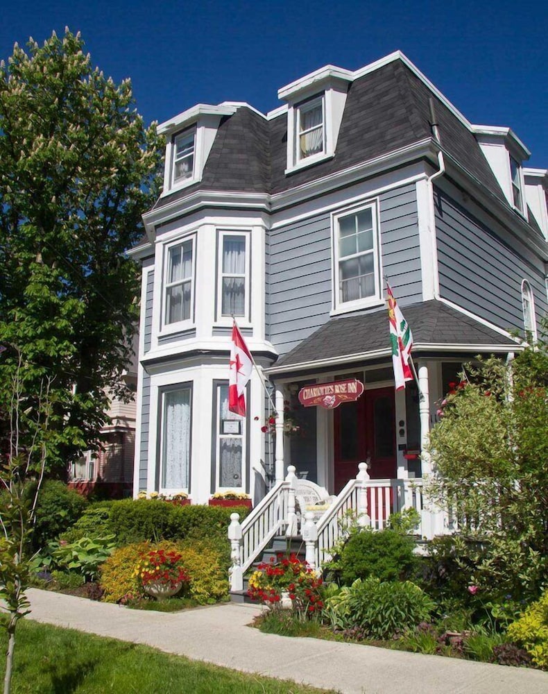 Charlotte's Rose Inn by null