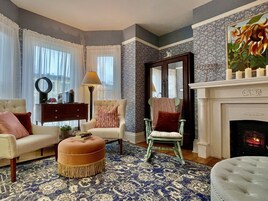Quarto superluxo | Cofres nos quartos, individualmente decorados