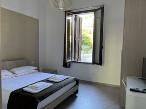 3 chambres, bureau, fer et planche Ă repasser, Wi-Fi gratuit