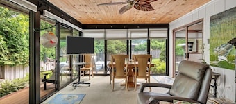 Year-Round Private HEATED INDOOR POOL & SPA. Location between Lake, Track, Golf