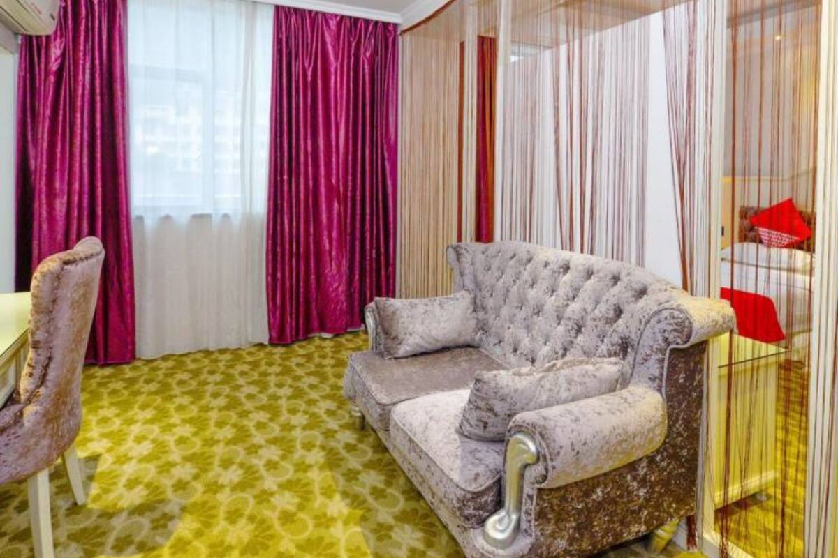 1 bedroom, desk, blackout curtains, free WiFi