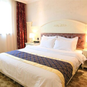 Business-Doppelzimmer, Bergblick | 1 Schlafzimmer, Schreibtisch, Verdunkelungsvorhänge, kostenloses WLAN