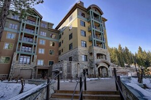 Exterior - Christmas/ December Ritz Carlton Tahoe Ski In/Out (Truckee)