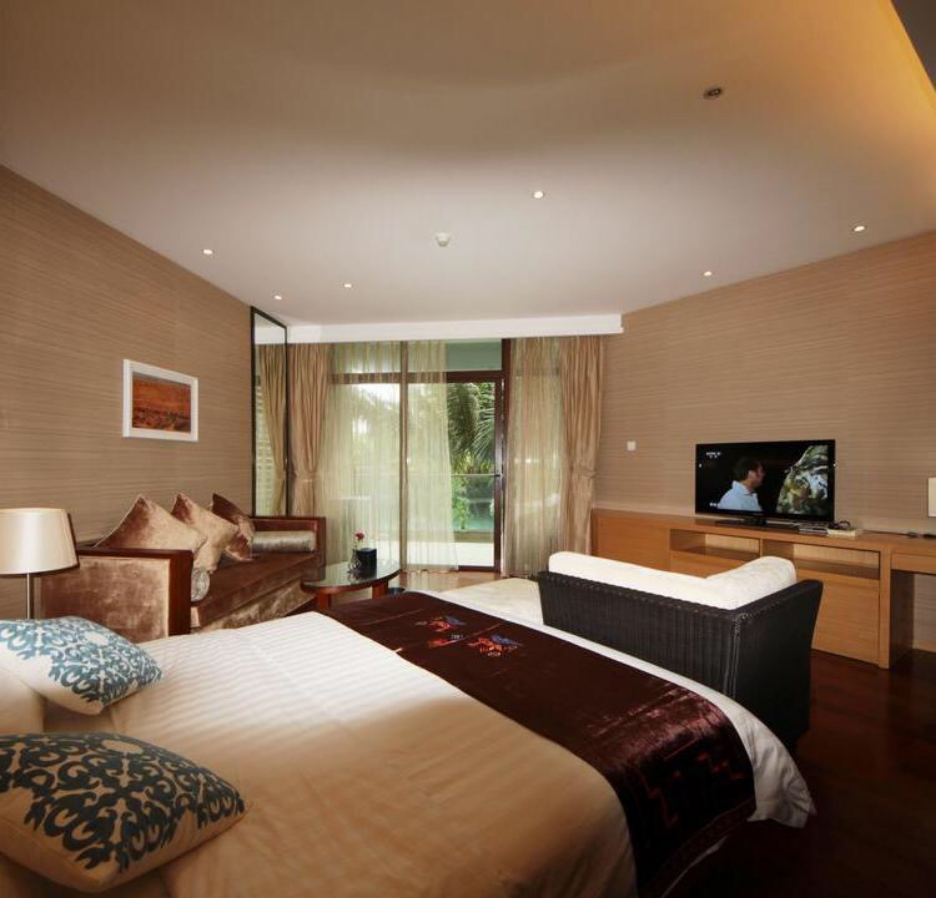 Comfort Double Room, Garden View | Premium bedding, pillowtop beds, in-room safe, blackout drapes