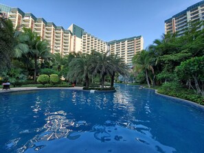 2 outdoor pools - Amanda Seaview Resort Apartment (Lingshui)