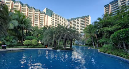 Amanda Seaview Resort Apartment
