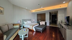 Comfort Double Room, Sea View | Premium bedding, pillow-top beds, in-room safe, blackout curtains - Amanda Seaview Resort Apartment (Lingshui)