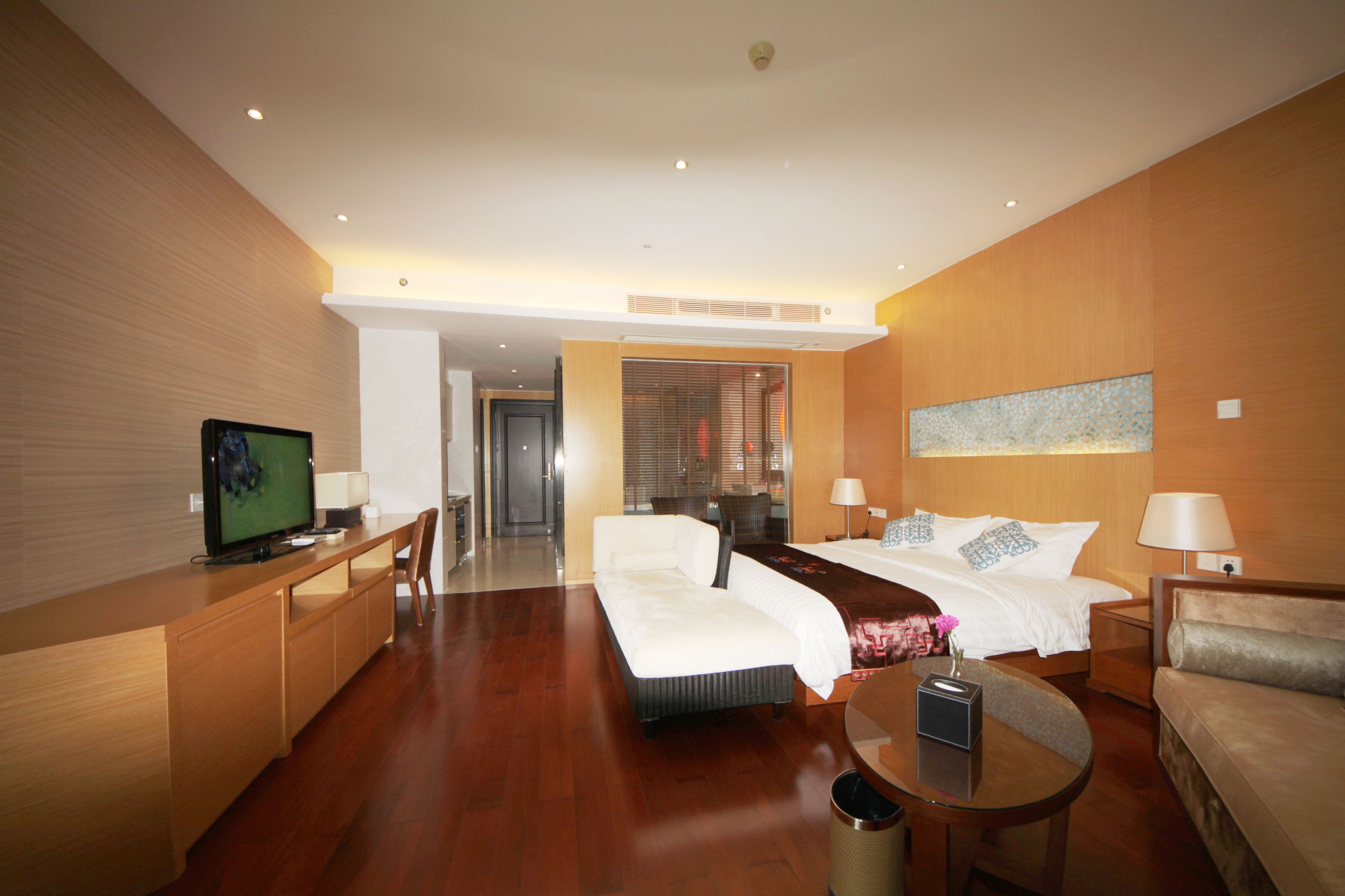 Habitación doble Confort, vista al jardín | Ropa de cama de alta calidad y camas con pillow-top 