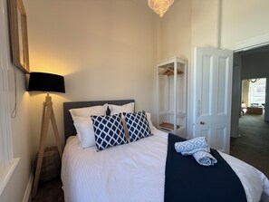 4 habitaciones, internet y ropa de cama 