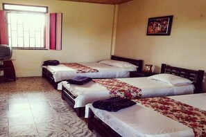 1 bedroom, WiFi - Habitación Cuádruple con baño privado - Finca Palma Soriano (Montenegro)