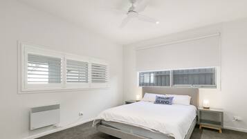 Basic House | 4 bedrooms, blackout curtains, iron/ironing board, free WiFi