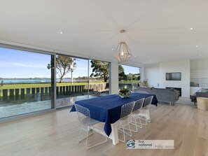 Interior - Pukeko Beach House (Rhyll)